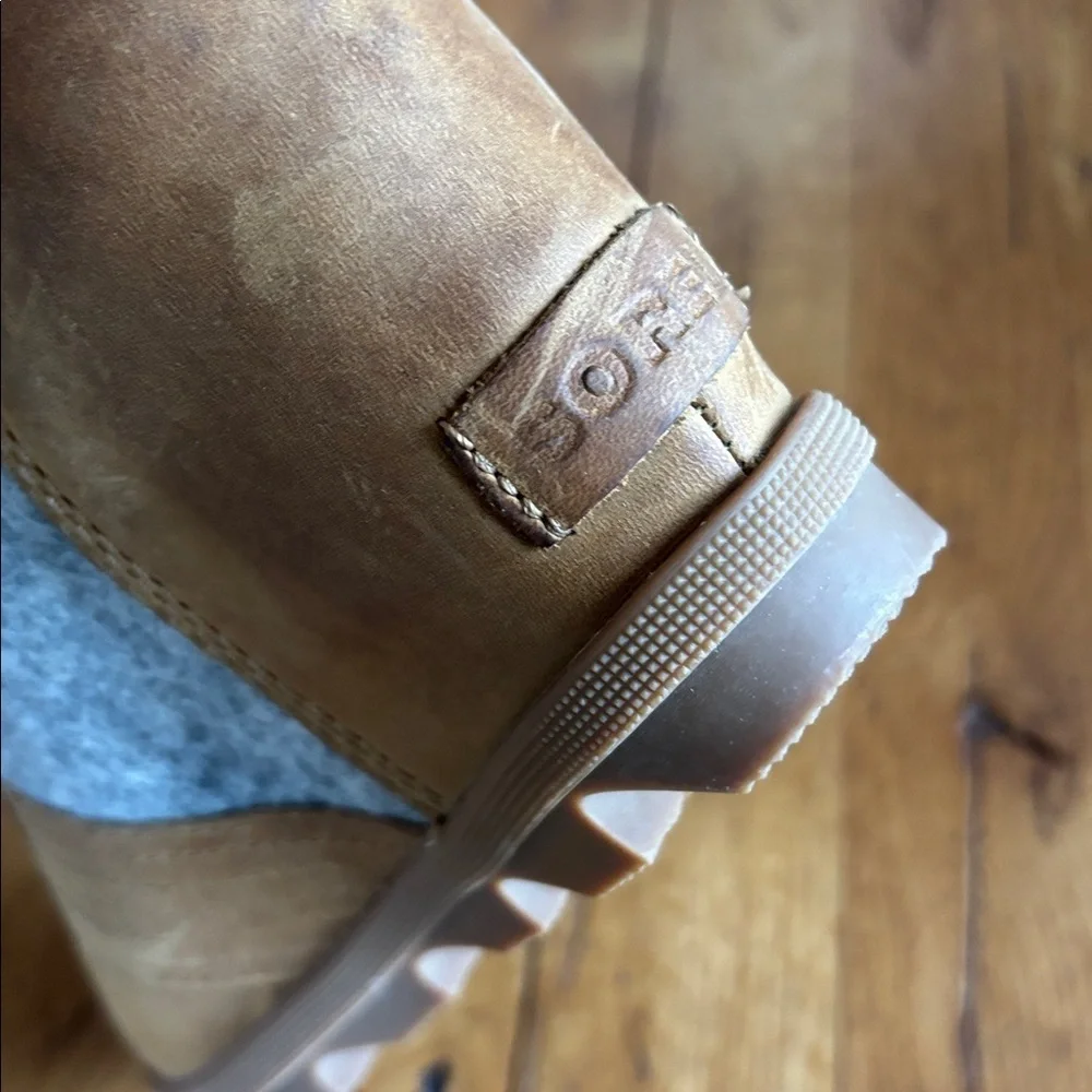 Sorel Women's Lexie Wedge Boots Women’s Camel Leather Gray Felt 3376-224 Size 9